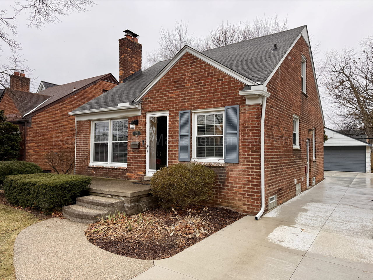 123 N Wilson Ave - Photo 2 of 33