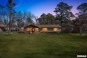 featured image of 372 Creekside Dr