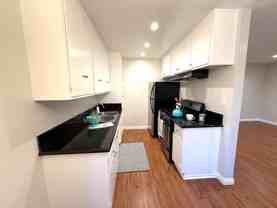 518 E Washington Blvd - Photo 1 of 1