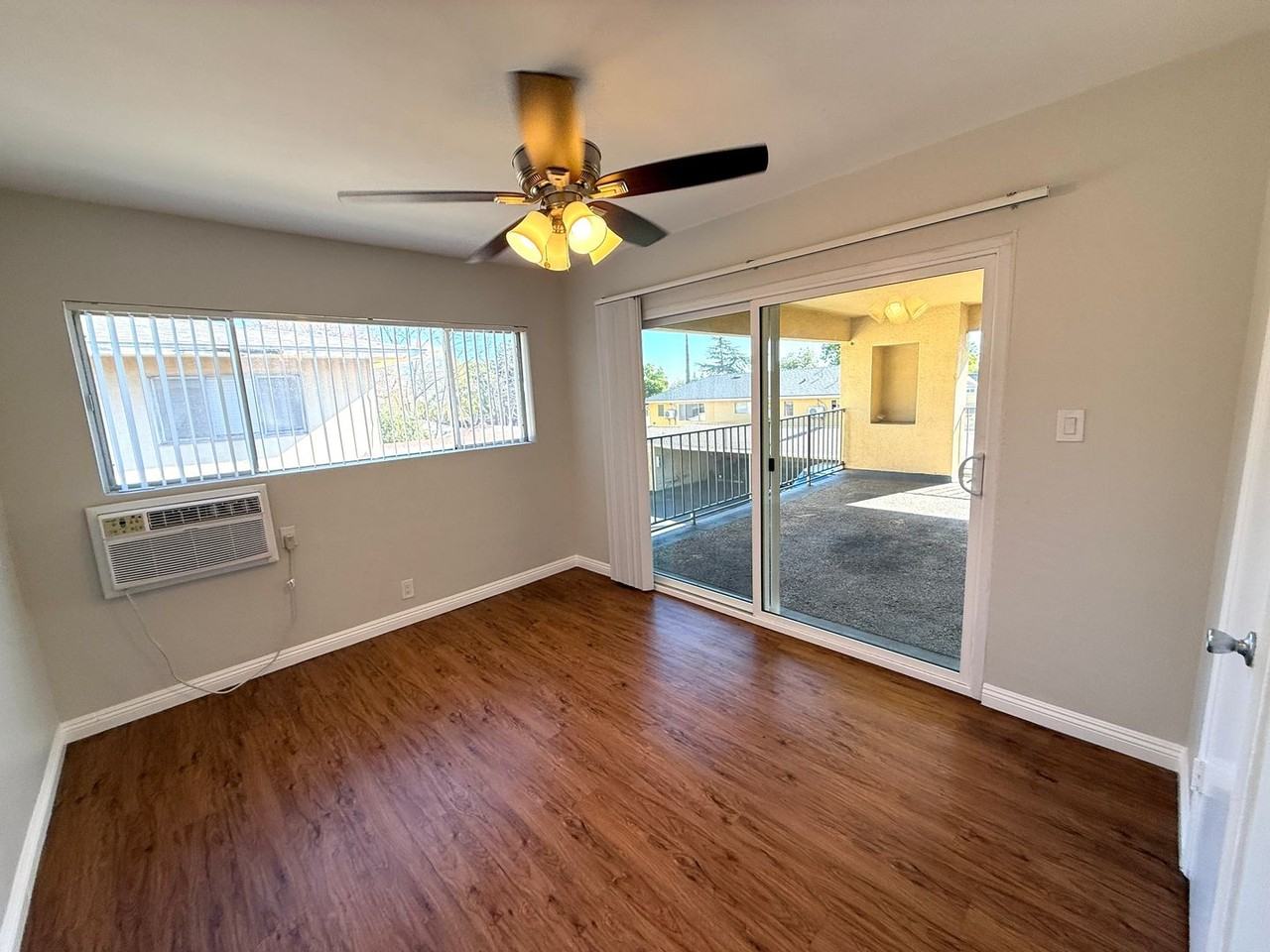 518 E Washington Blvd - Photo 6 of 20