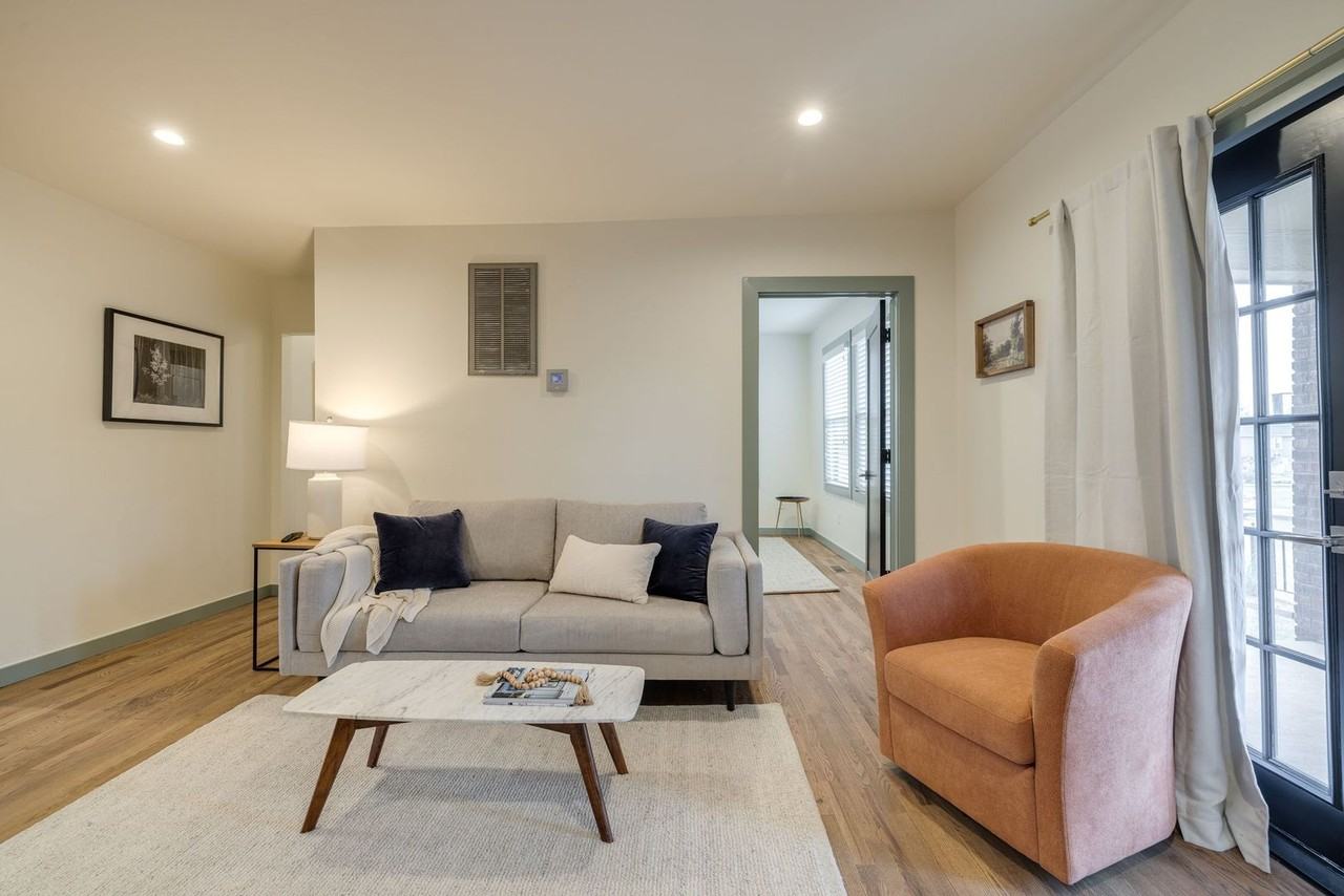 207 Nw 23rd St #3 - Photo 6 of 32