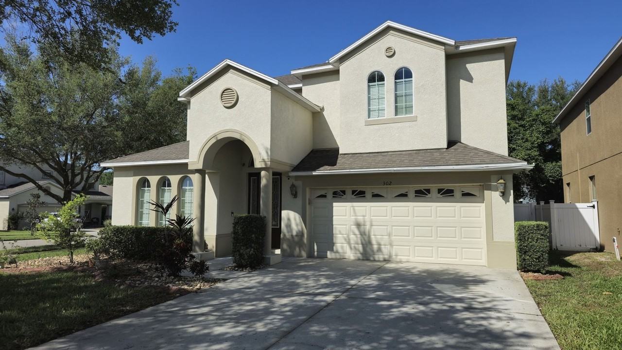 302 Taxter Run Ln - Photo 5 of 43