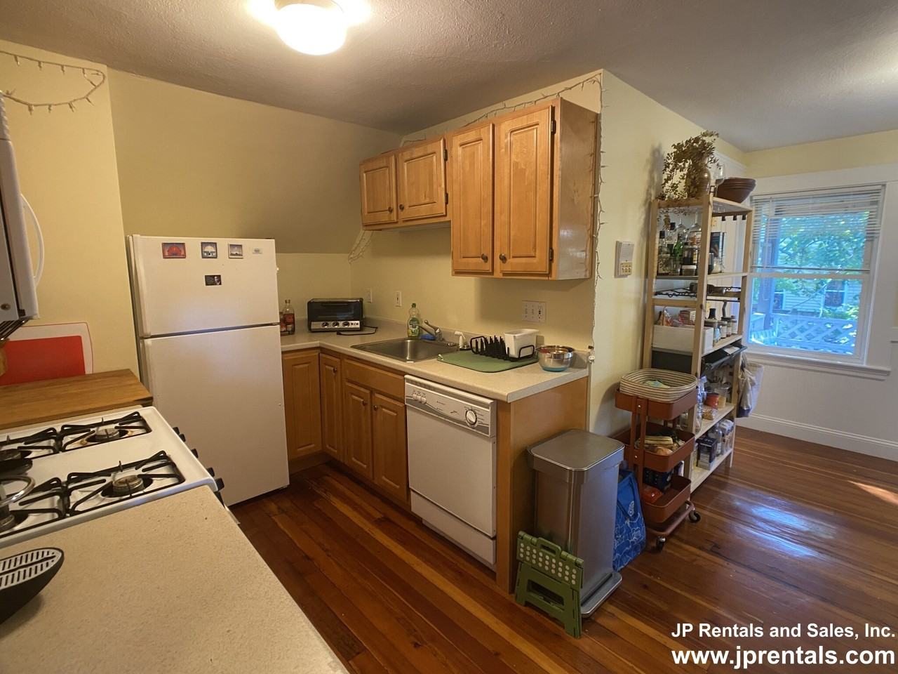 8 Mendelssohn St #3 - Photo 2 of 14