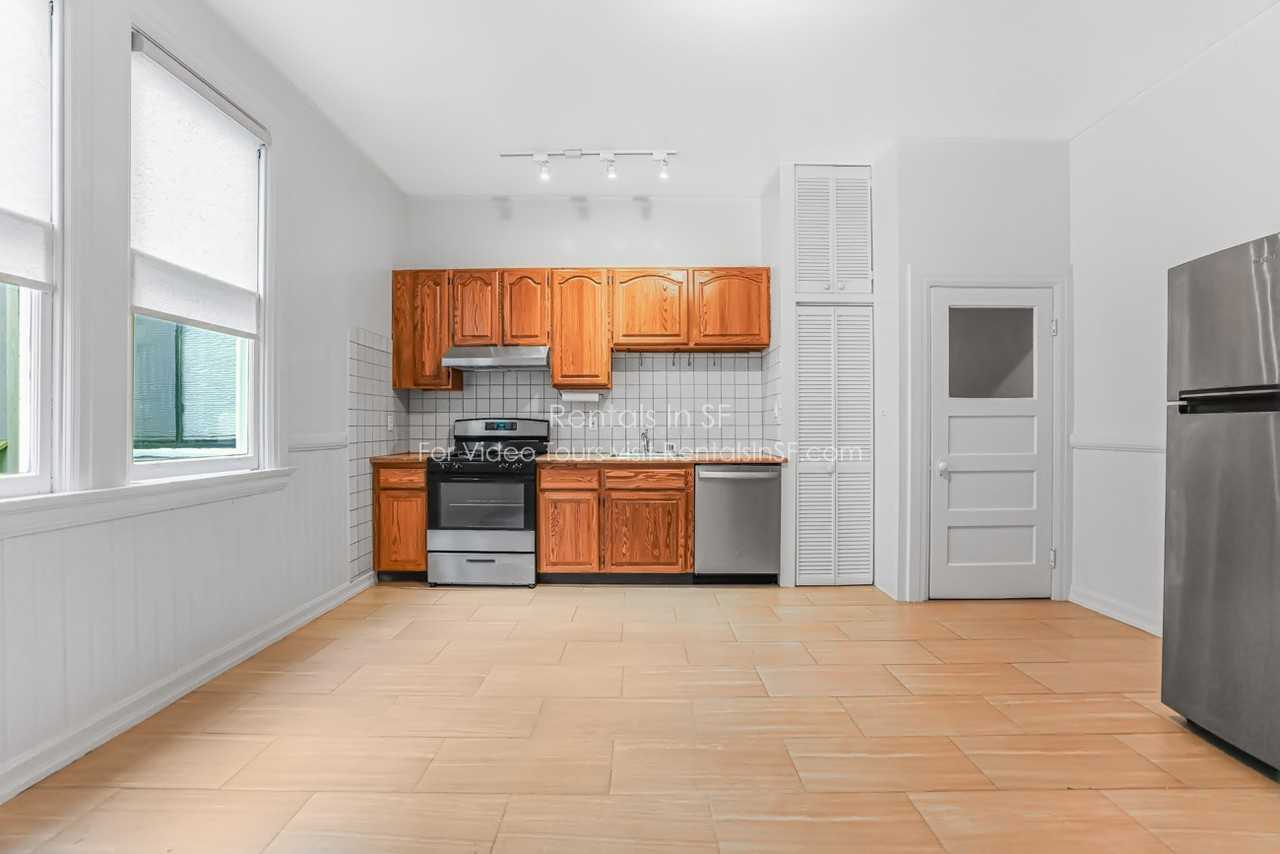 763 Union St - Photo 2 of 16