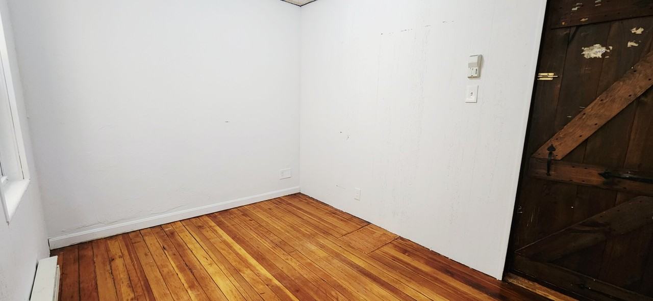 203 Chelsea St #1 - Photo 7 of 18