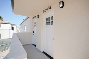 1034 S Westmoreland Ave - Photo 1 of 1