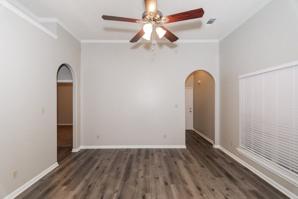 6887 Seaside Dr - Photo 4 of 16