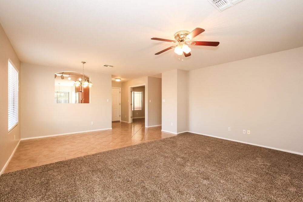 8818 W Salter Dr - Photo 3 of 16