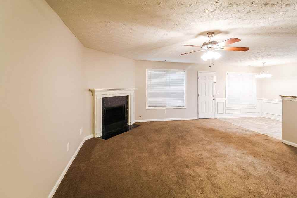 581 Shadow Valley Ct - Photo 4 of 17