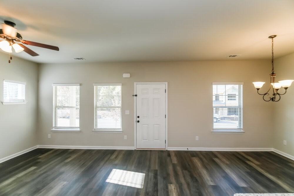 140 Magnaview Dr - Photo 5 of 17