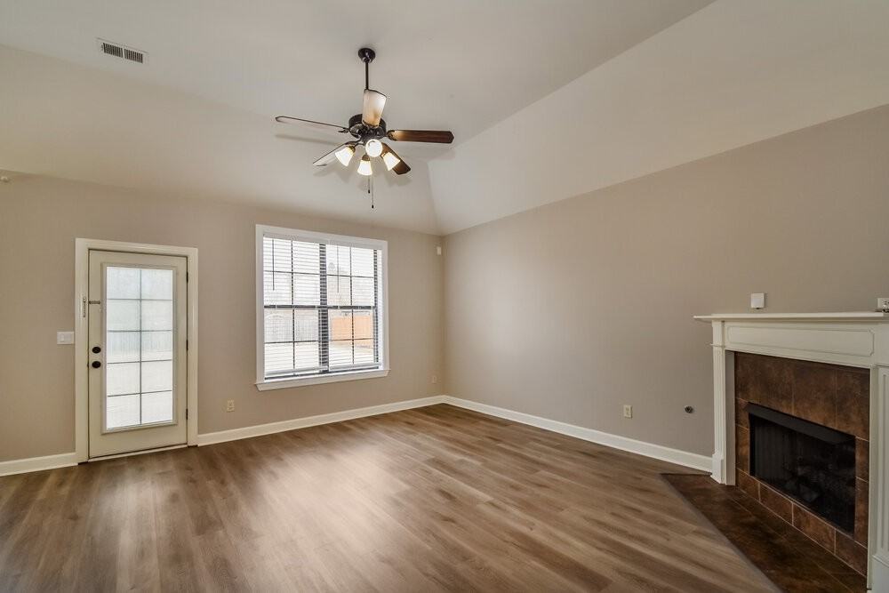 6010 Abigail Bluffs Cv - Photo 6 of 17