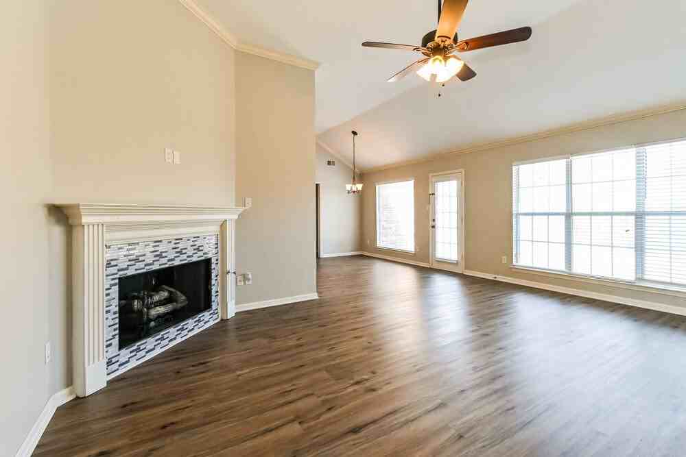 5818 Carter Dr - Photo 6 of 17