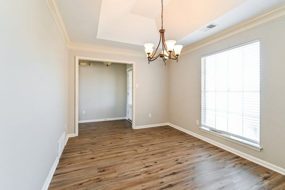 5818 Carter Dr - Photo 7 of 17