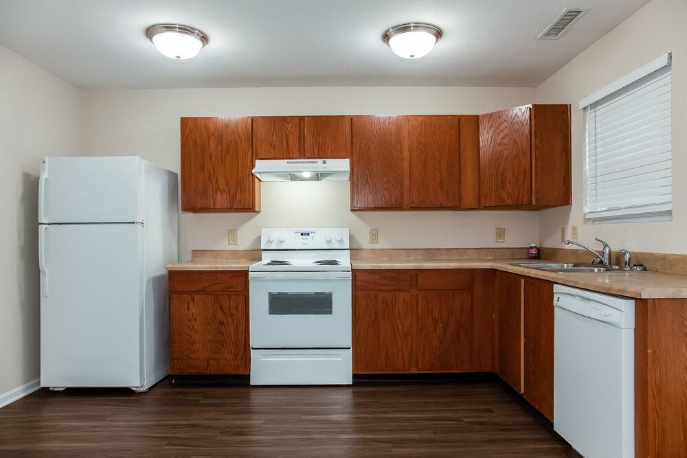 1018 Allegiance Dr - Photo 6 of 17