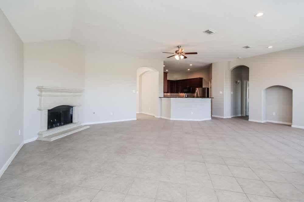 22 Atascadero Dr - Photo 4 of 16