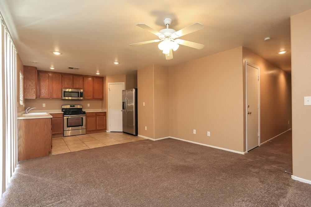 4973 Blue Marlin Ave - Photo 3 of 22