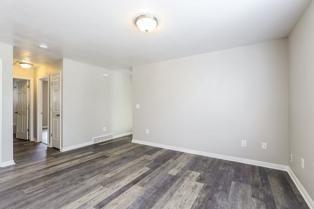 7679 S Sunrise Pl E - Photo 4 of 17