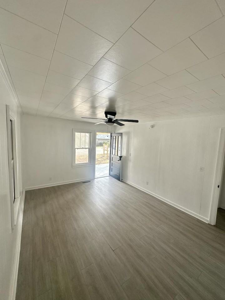 138 Busha St - Photo 7 of 20