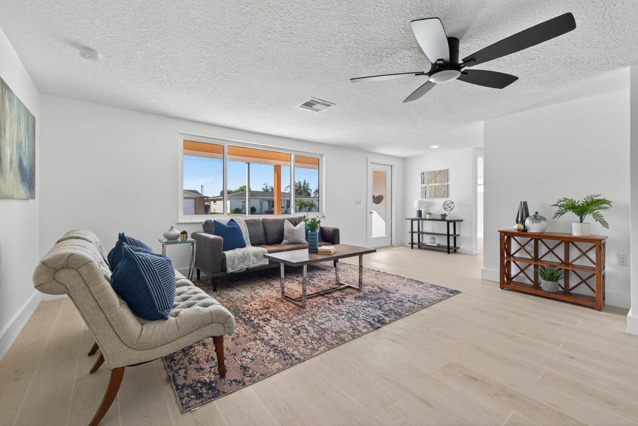 12734 2nd Isle - Photo 7 of 20