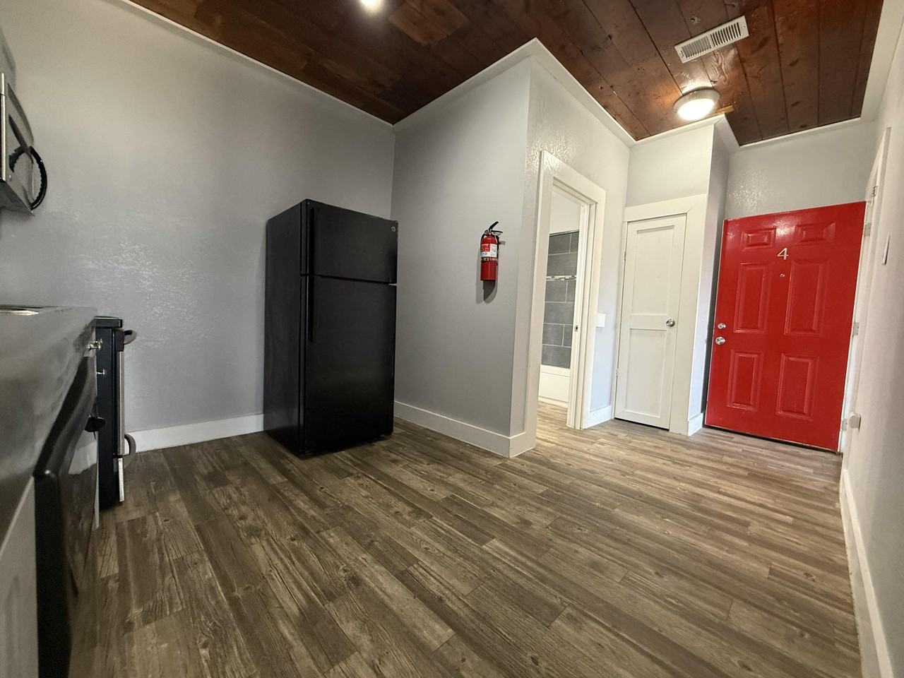 429 Wharton St #5 - Photo 5 of 8