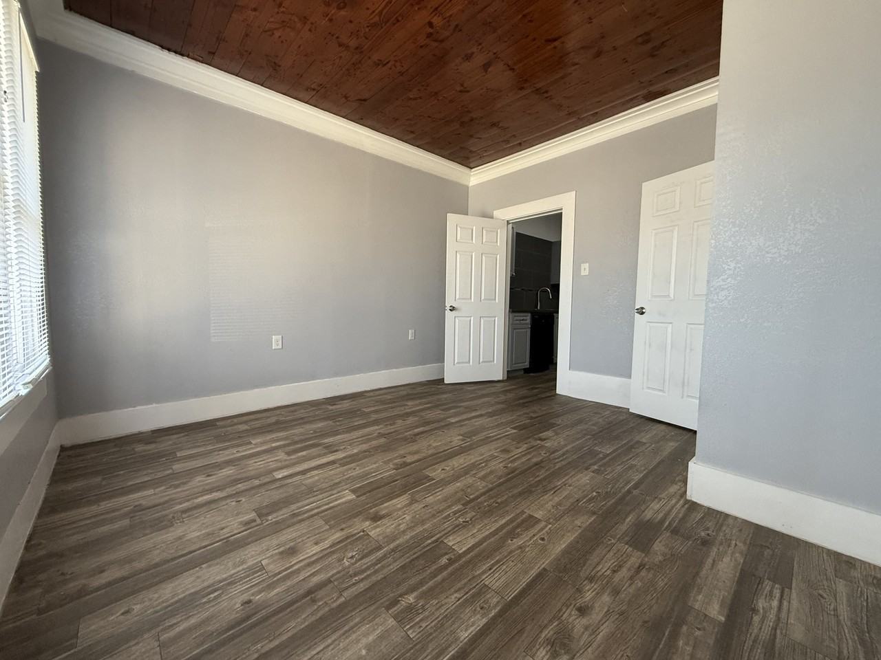 429 Wharton St #5 - Photo 6 of 8