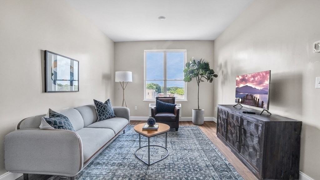 127 Centre St #405 - Photo 4 of 10