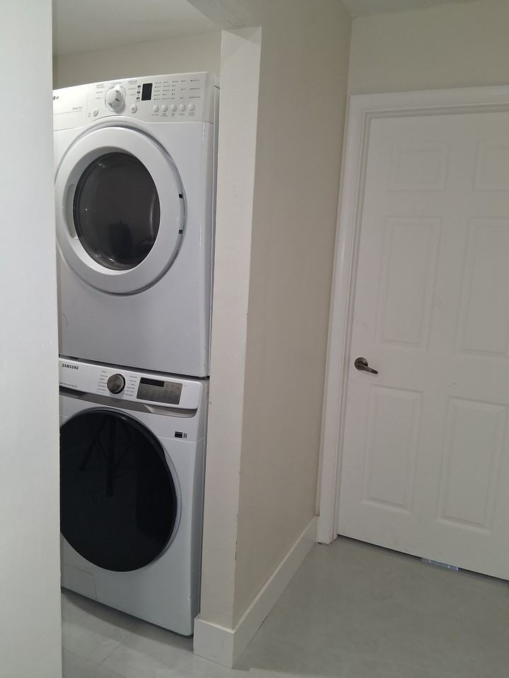 2353 Sw 181st Ter #NA - Photo 4 of 9