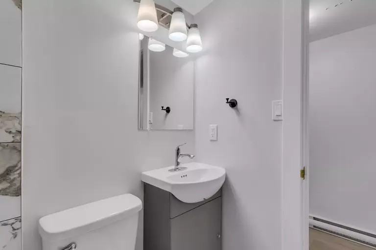 9 Rockford Pl #2 - Photo 7 of 20