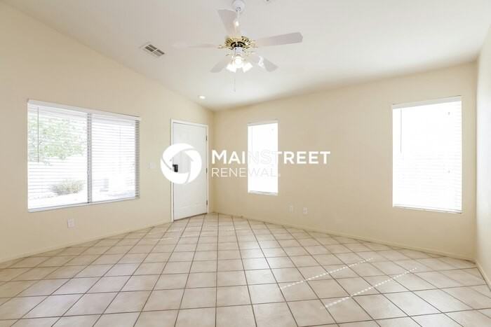 7441 Tumbling St - Photo 3 of 16