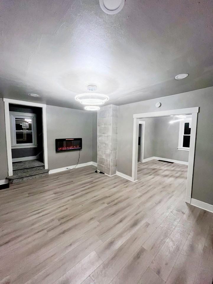 3727 Woodrow Ave #NA - Photo 3 of 8