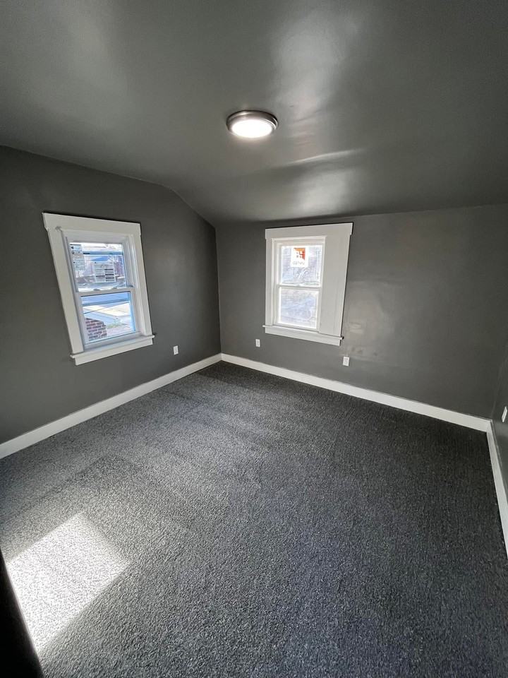 3727 Woodrow Ave #NA - Photo 7 of 8