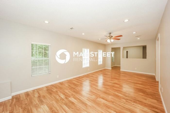 110 Foster Cir - Photo 5 of 18