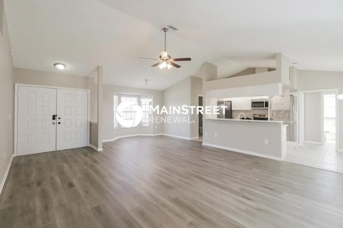 8358 Natoma St - Photo 7 of 16