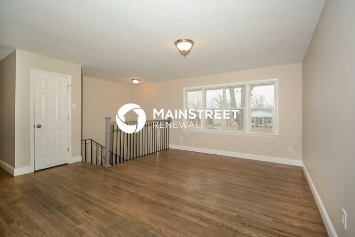 8 Preakness Dr - Photo 2 of 17