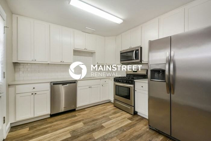 8 Preakness Dr - Photo 3 of 17