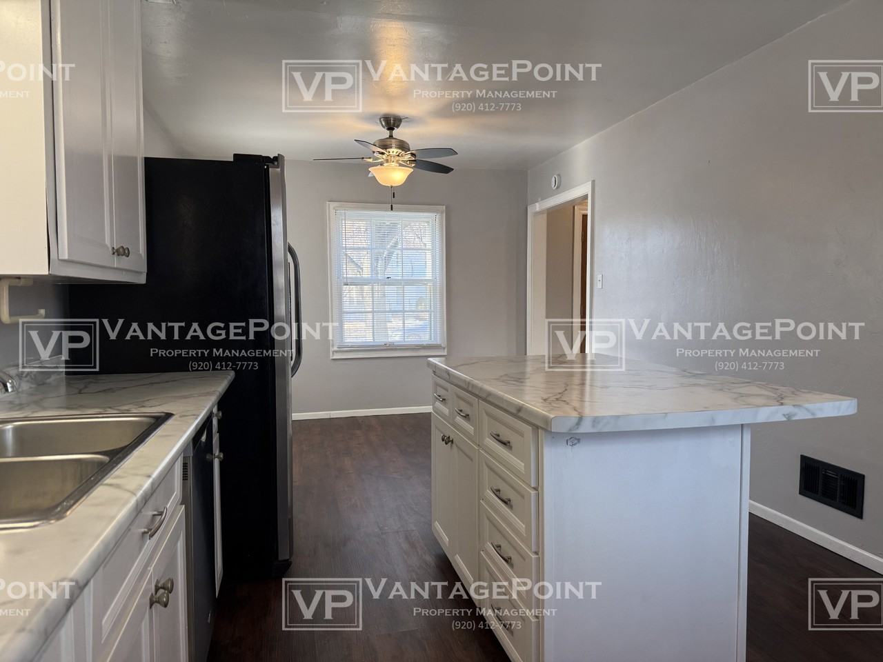 1123 S Baird St #1 - Photo 4 of 23