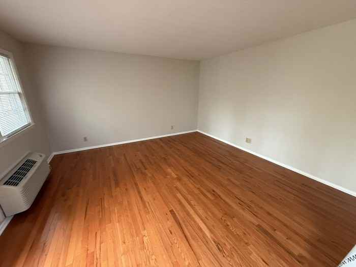 1011 Morreene Rd #18 - Photo 4 of 5