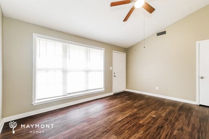 192 Chotard Ave - Photo 5 of 12