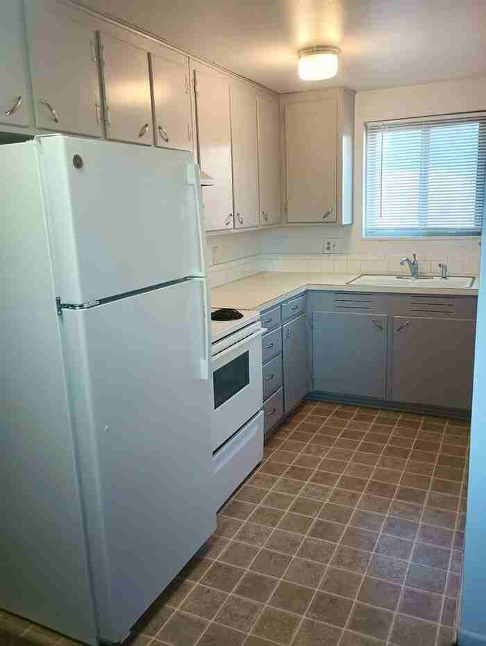 1419 Coffman St #5 - Photo 2 of 12