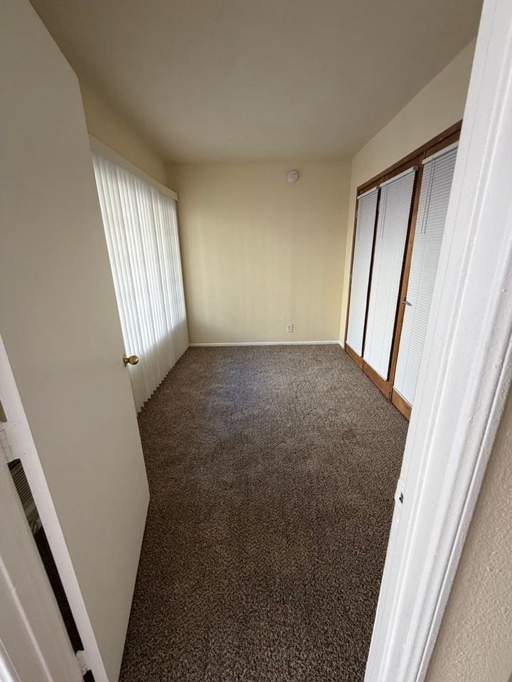 1767 Orchid Ave. - Photo 3 of 33