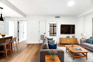 63 Pitt St #7A - Photo 1 of 1