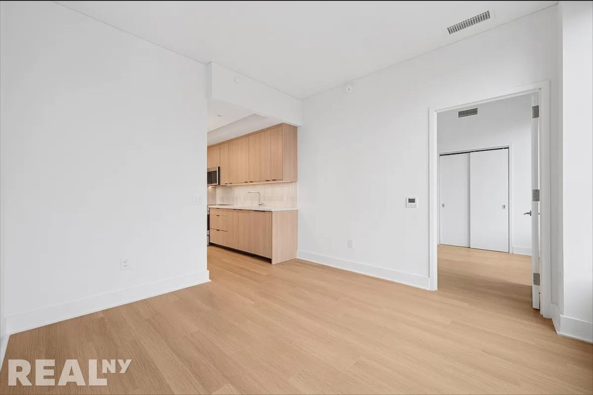 President St #907 - Photo 6 of 15