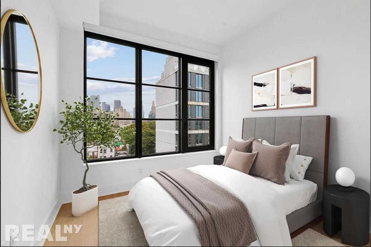 President St #612 - Photo 5 of 14