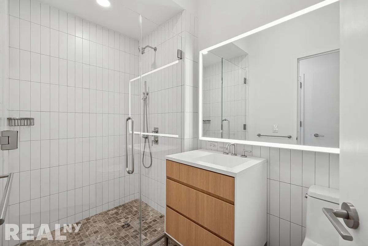 President St #612 - Photo 7 of 14