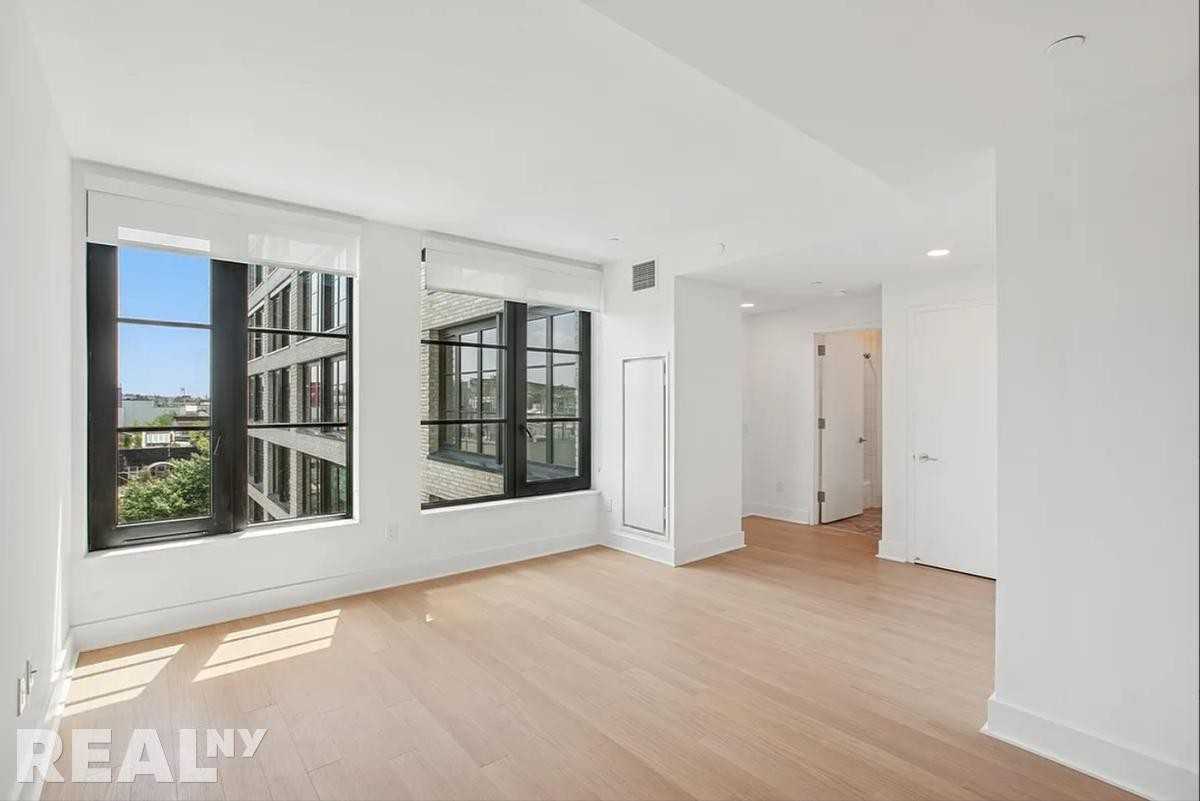 President St #613 - Photo 3 of 17