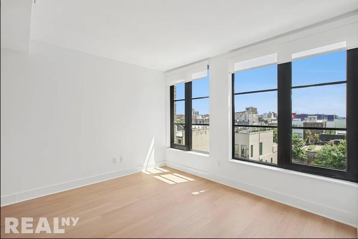 President St #613 - Photo 4 of 17