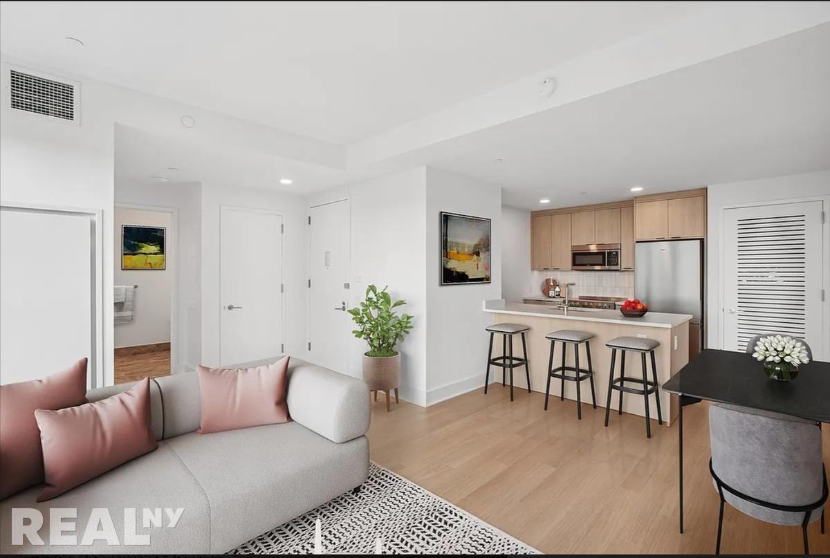 President St #613 - Photo 6 of 17