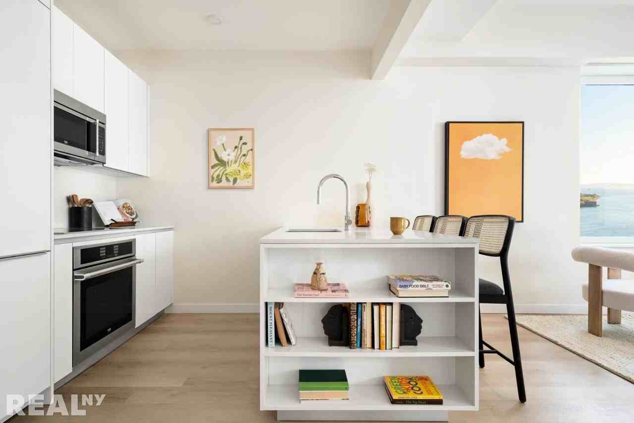 Water St #3018 - Photo 2 of 10