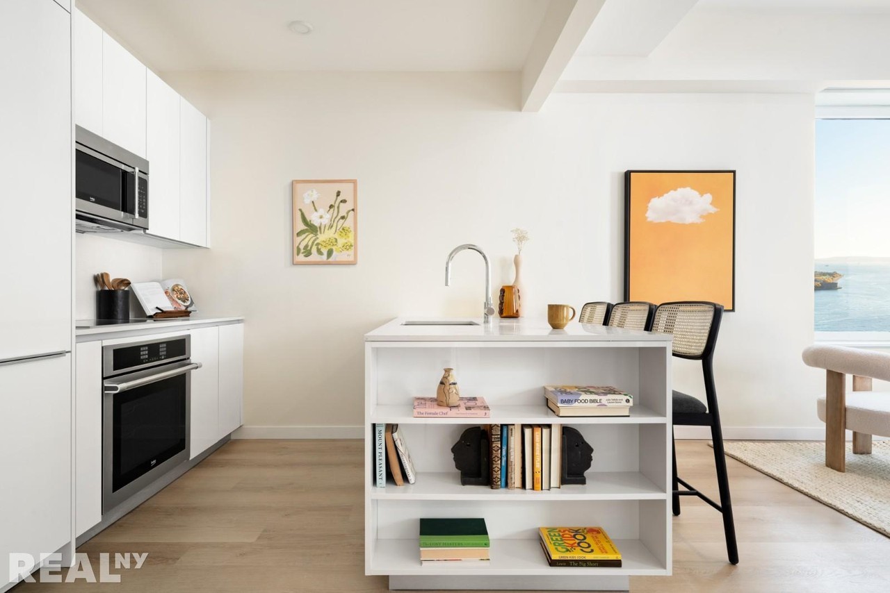 Water St #2821 - Photo 2 of 10