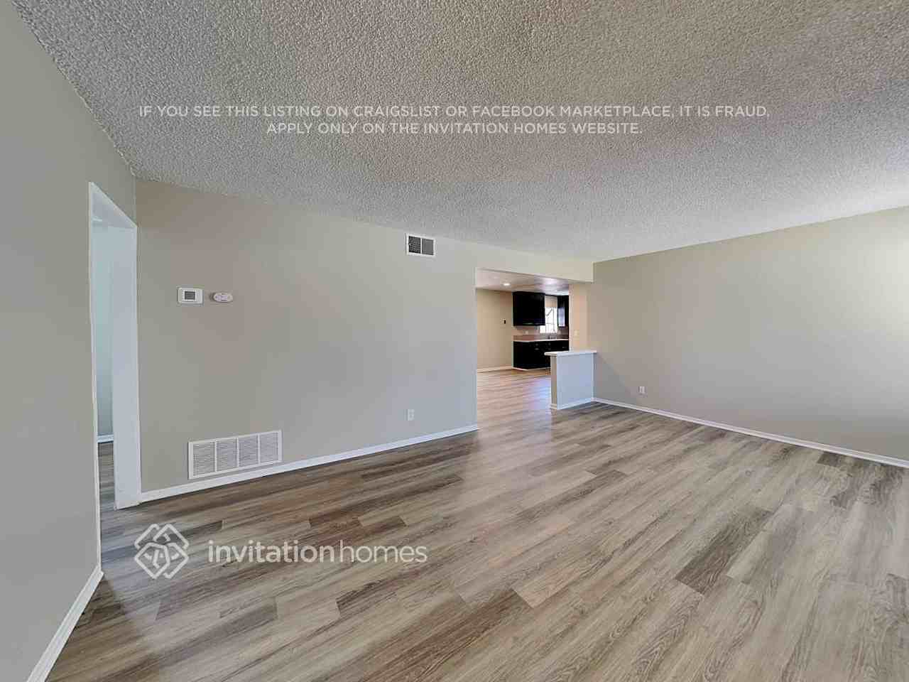 10326 Pendleton St - Photo 3 of 20